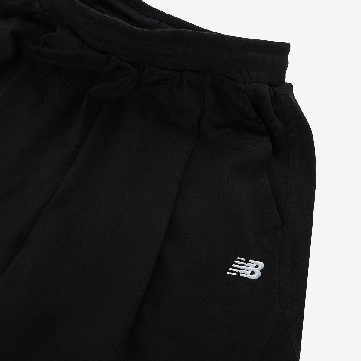 (19)Black
