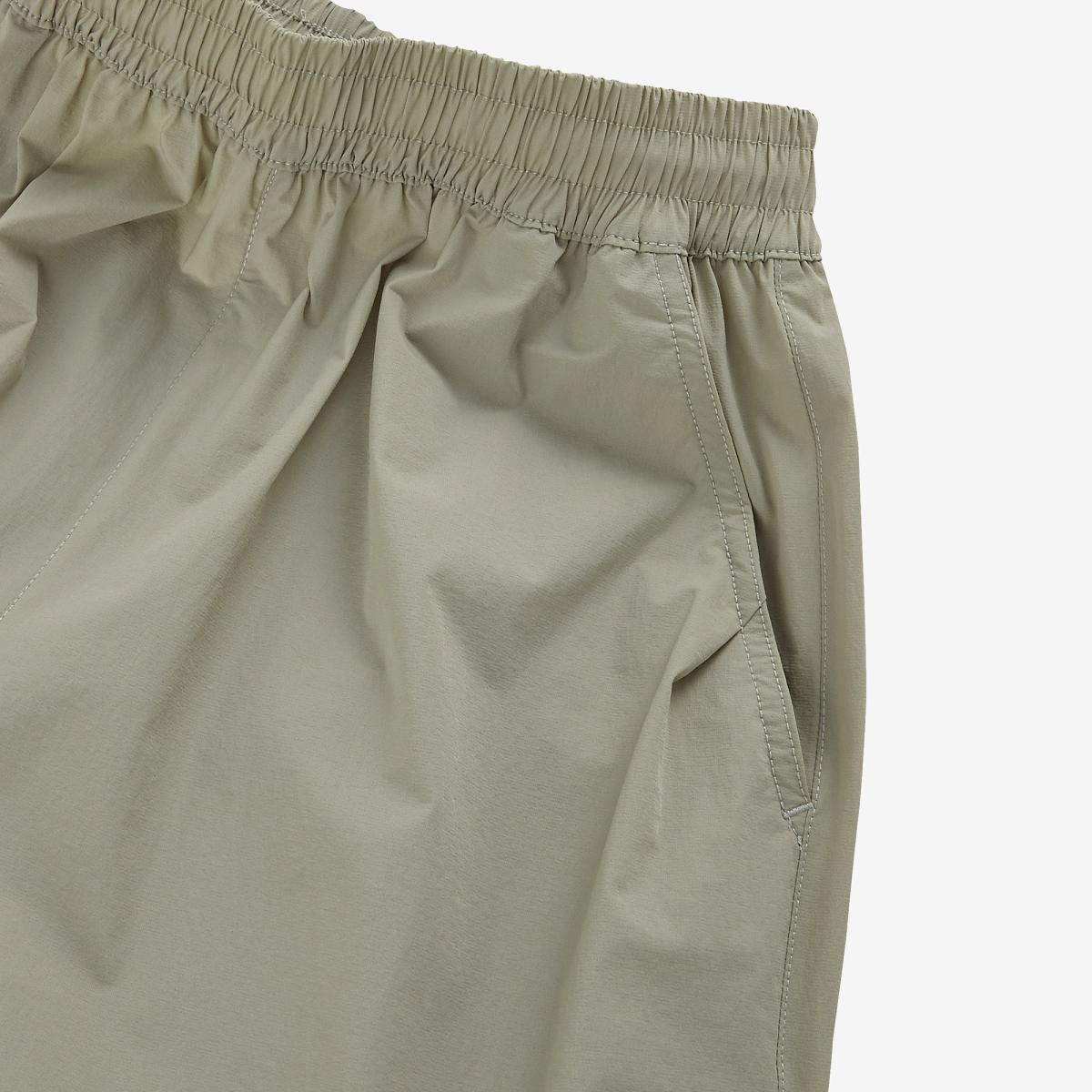 (35)Beige