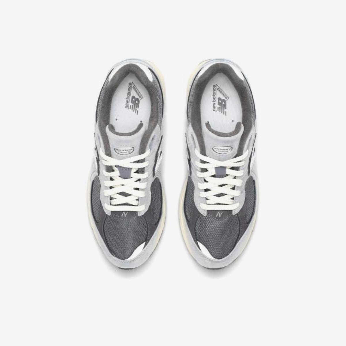 (15)Gray