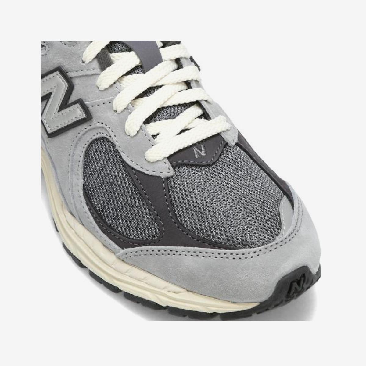 (15)Gray