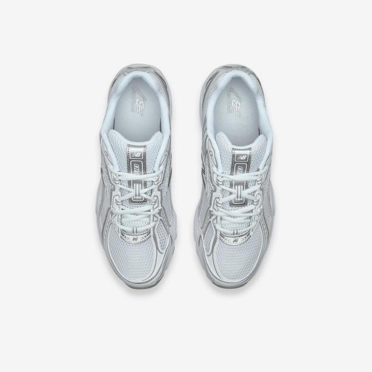 (10)White