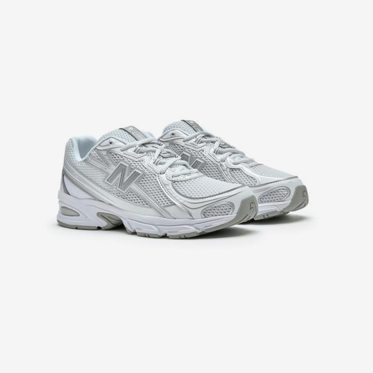 (10)White