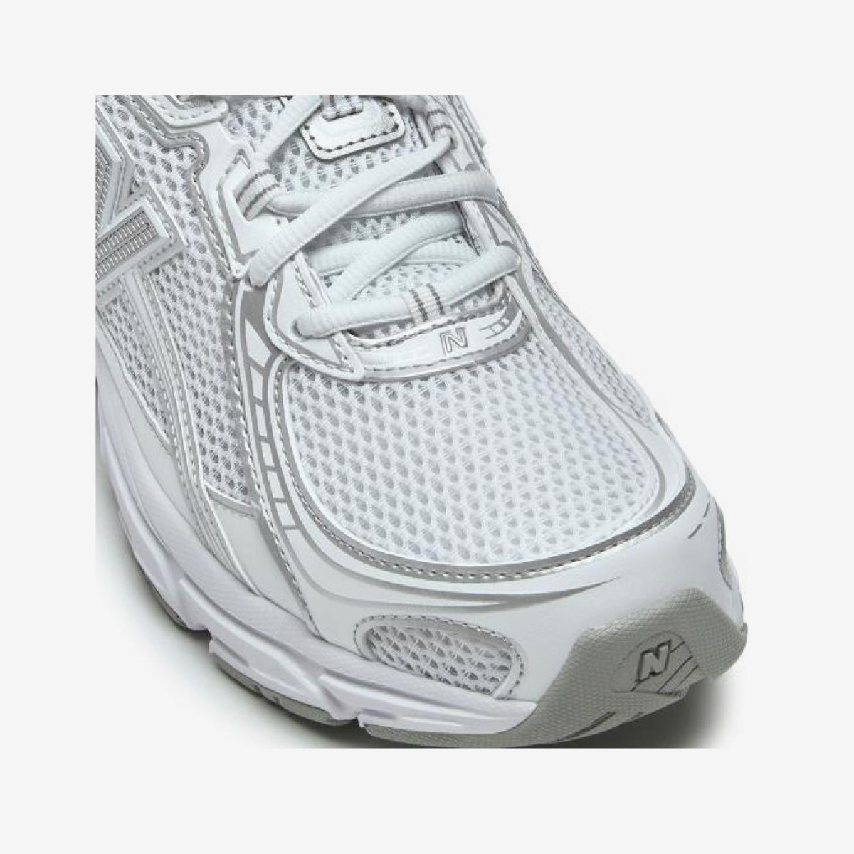(10)White