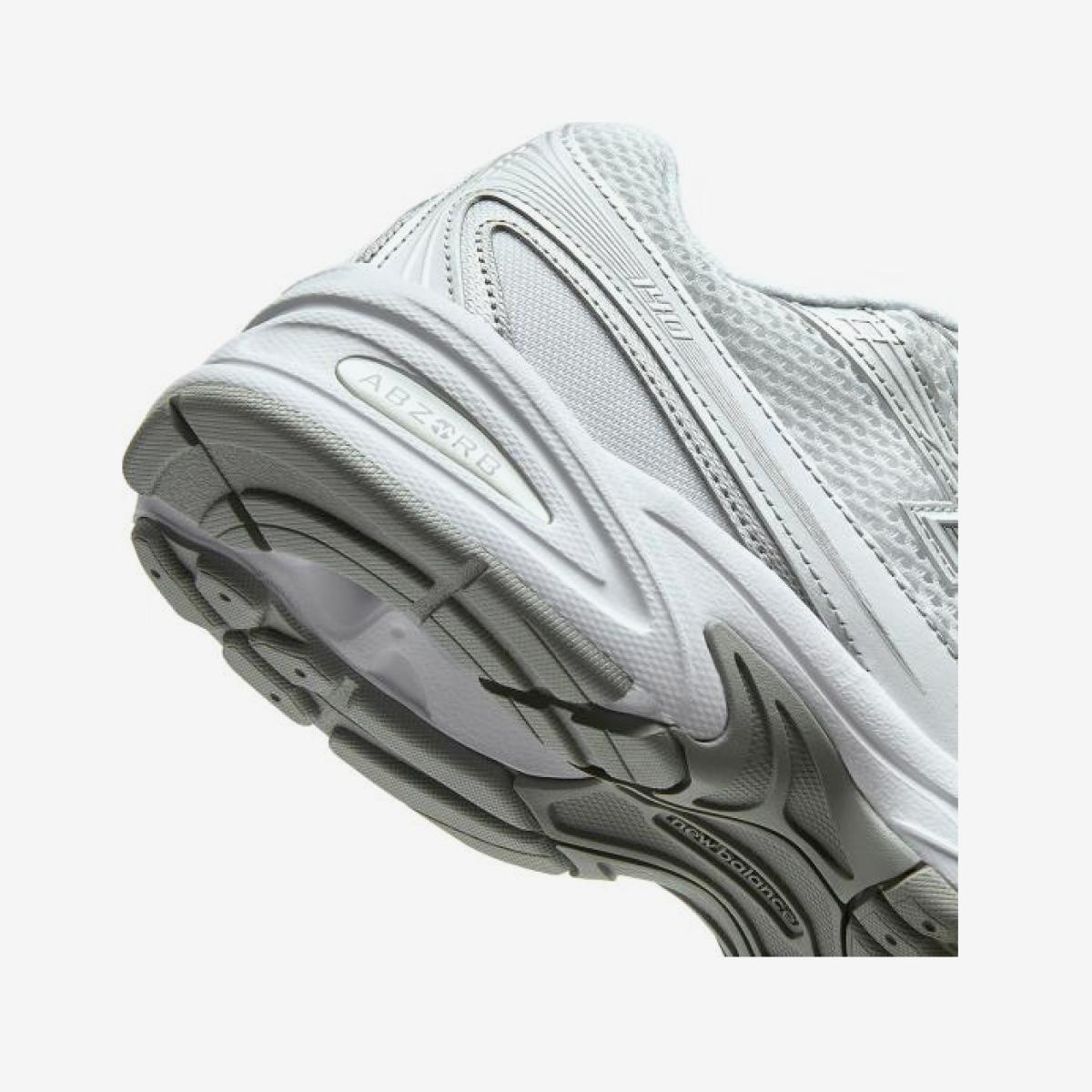 (10)White