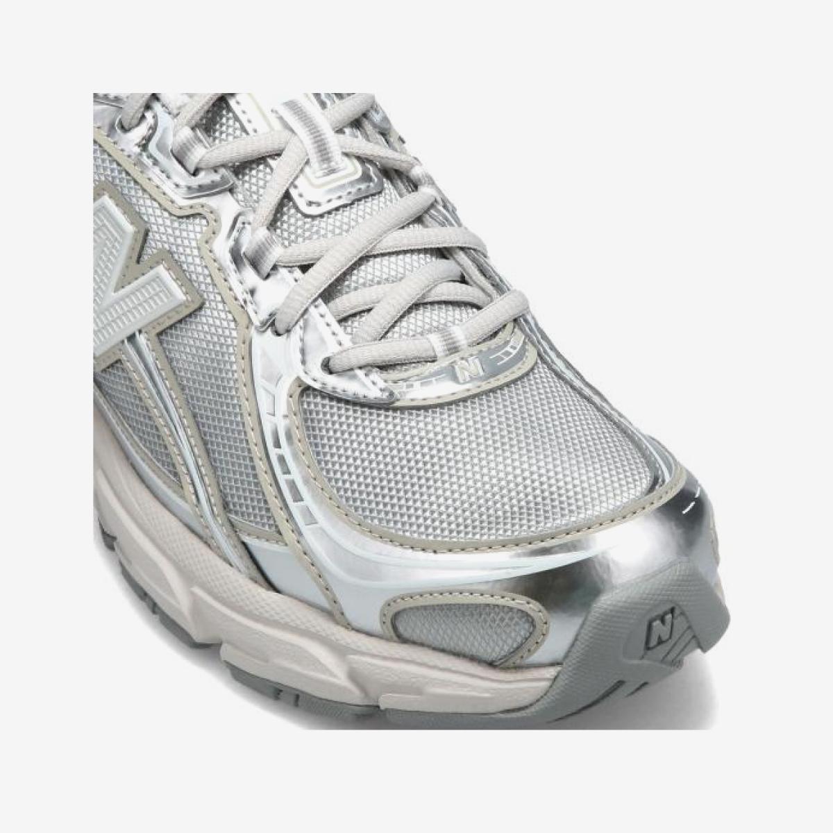 (91)Silver