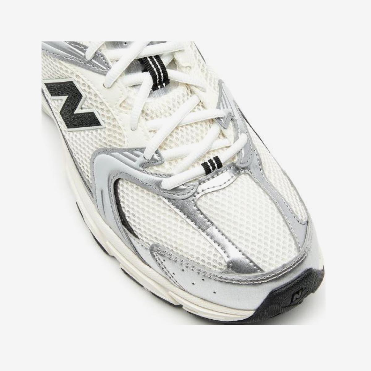 (91)Silver