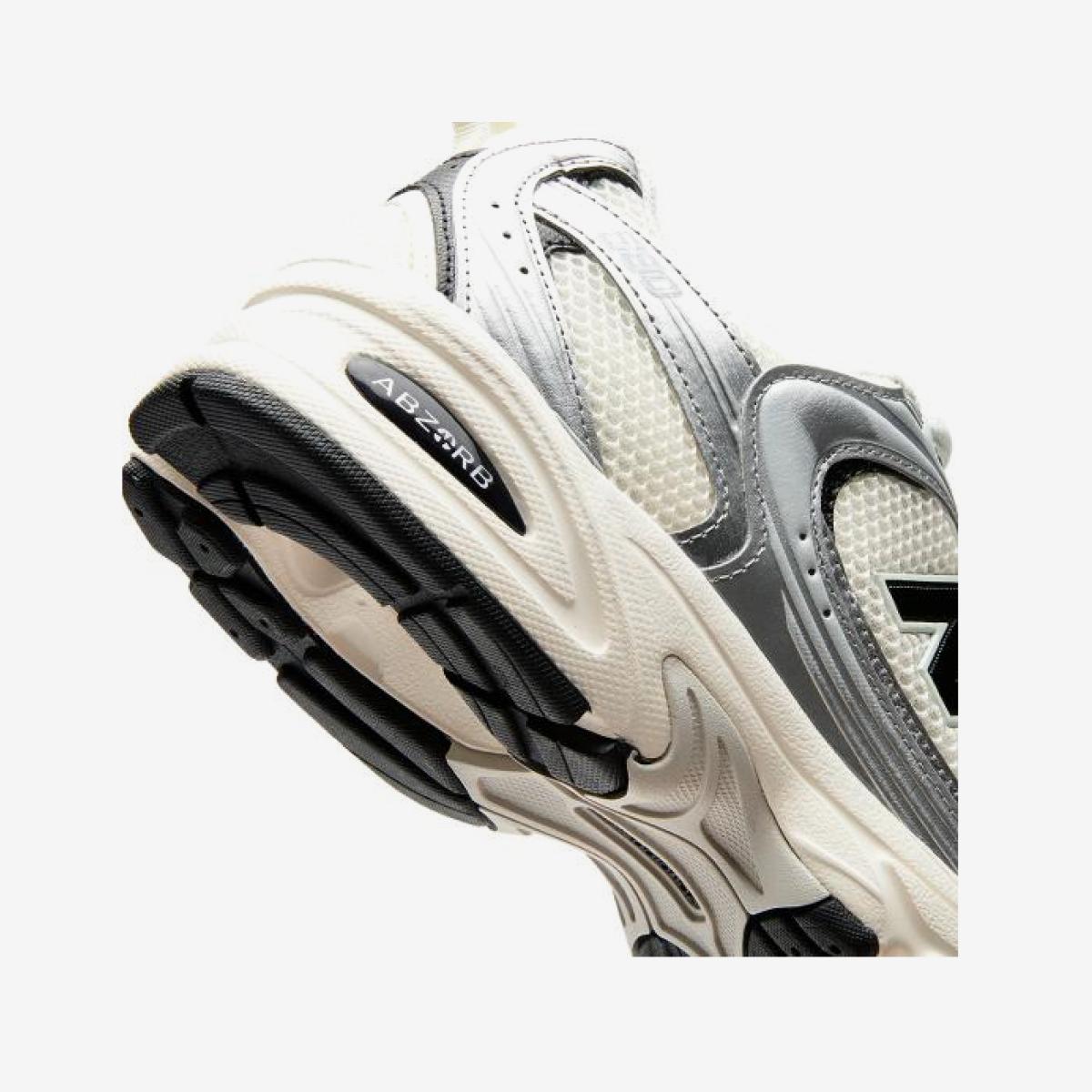 (91)Silver