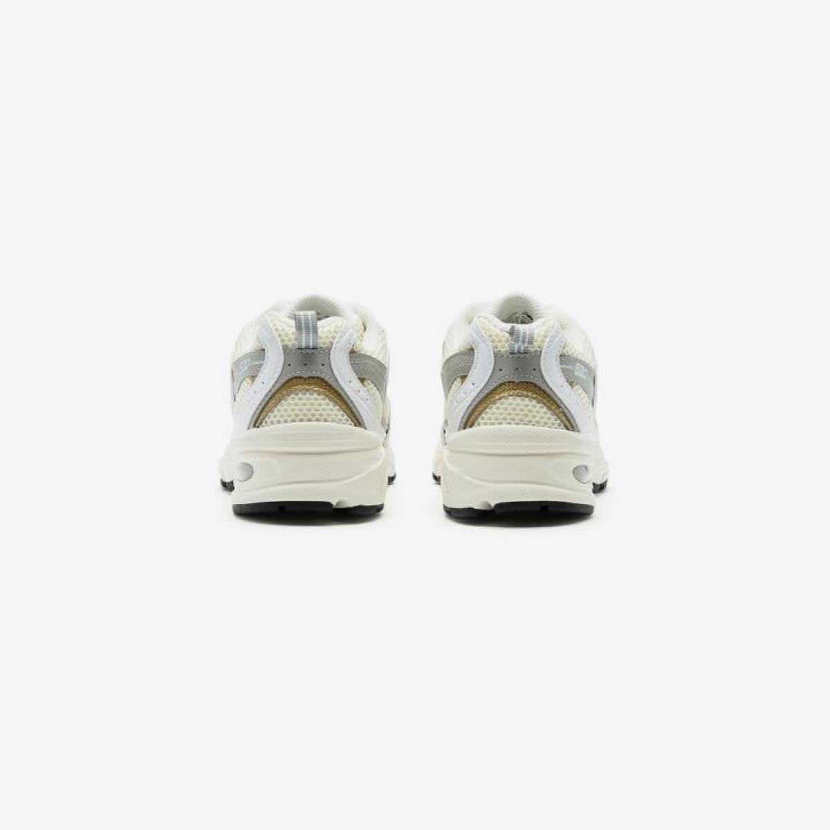 (10)White