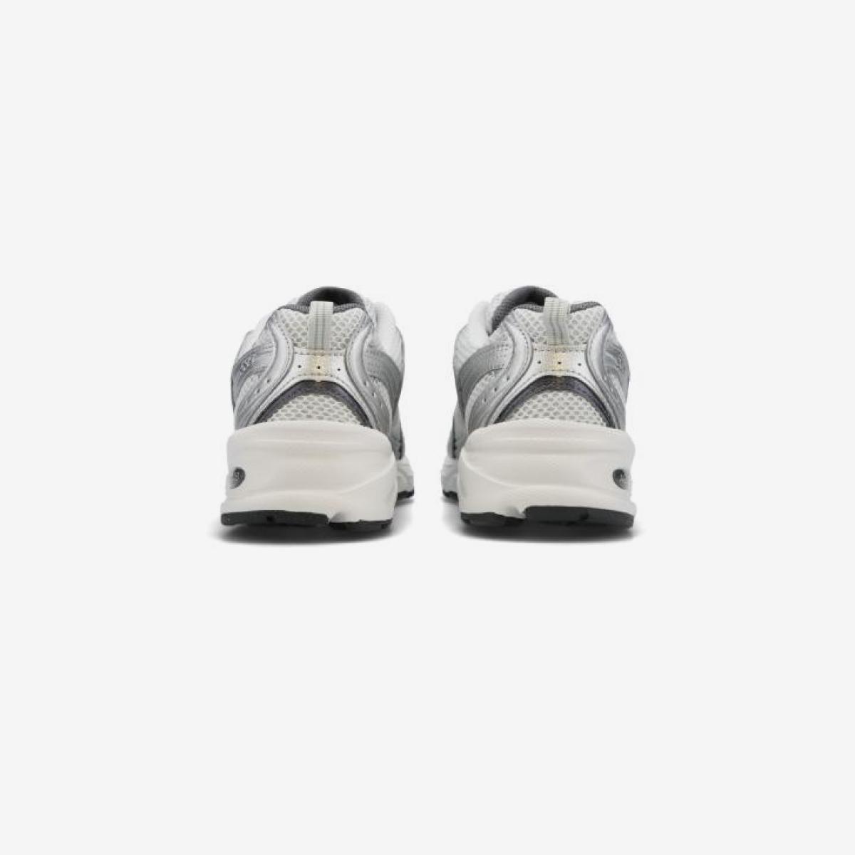 (91)Silver