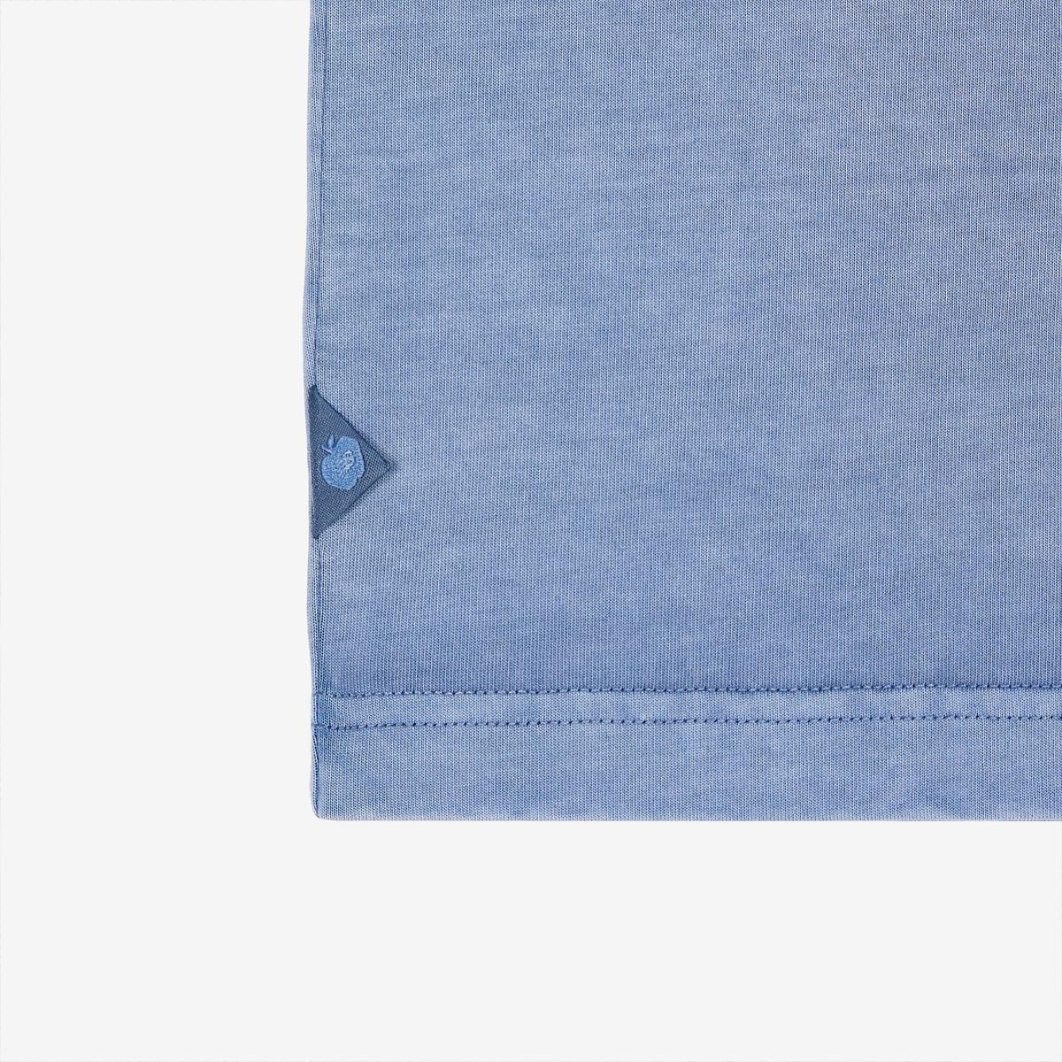 (83)Greyish Blue