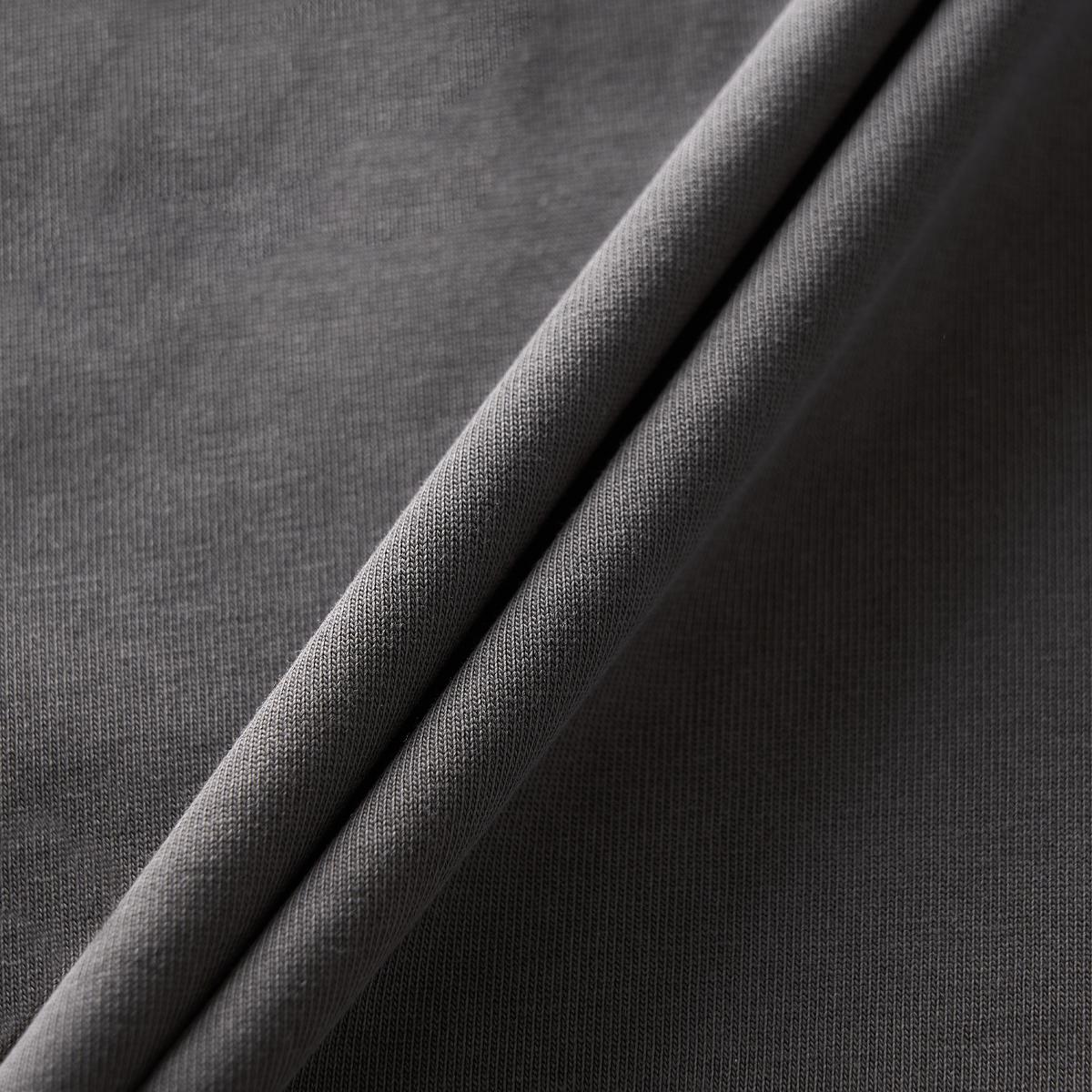 (60)Charcoal