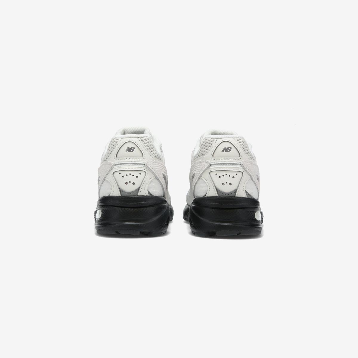 (16)Light Gray