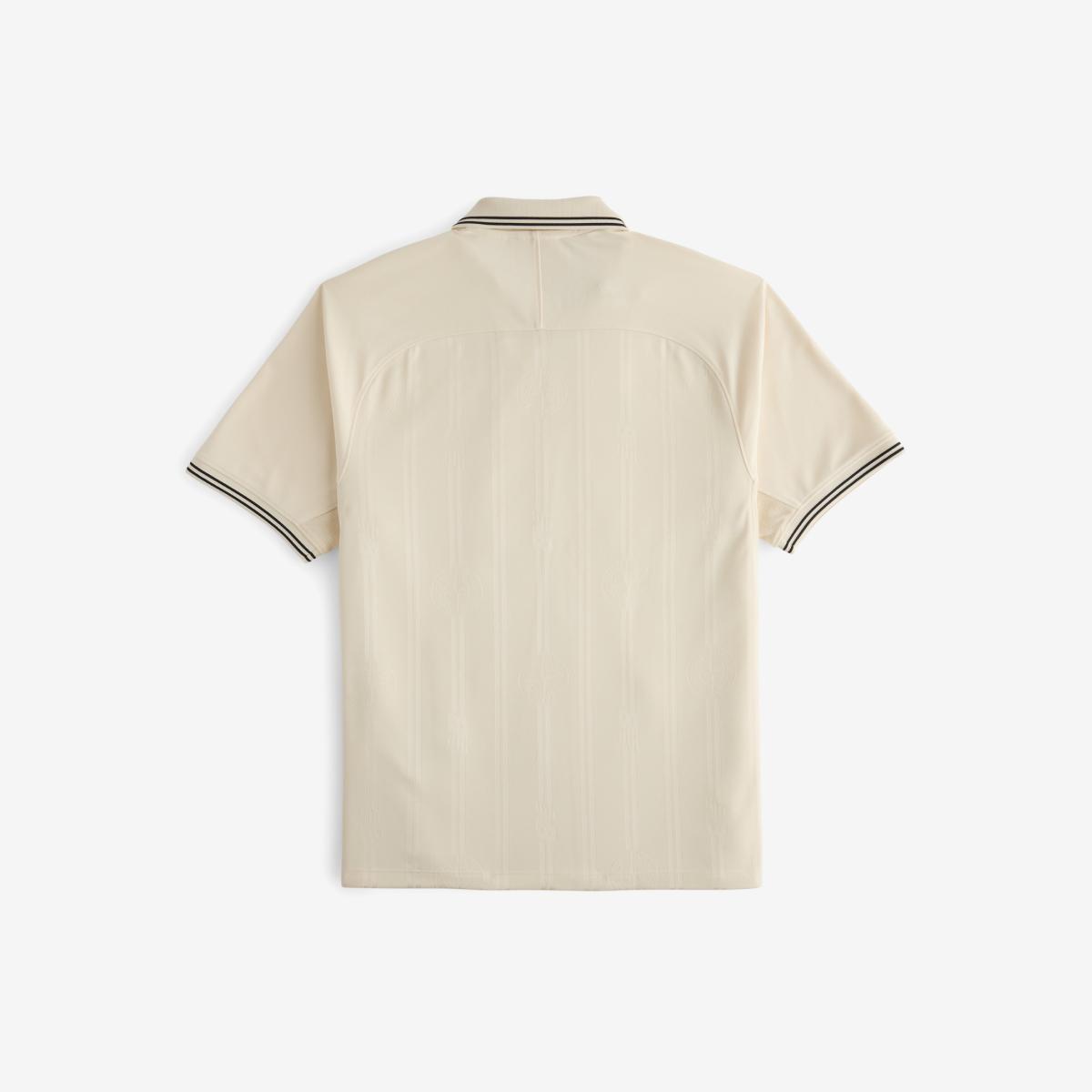 (64)Cream