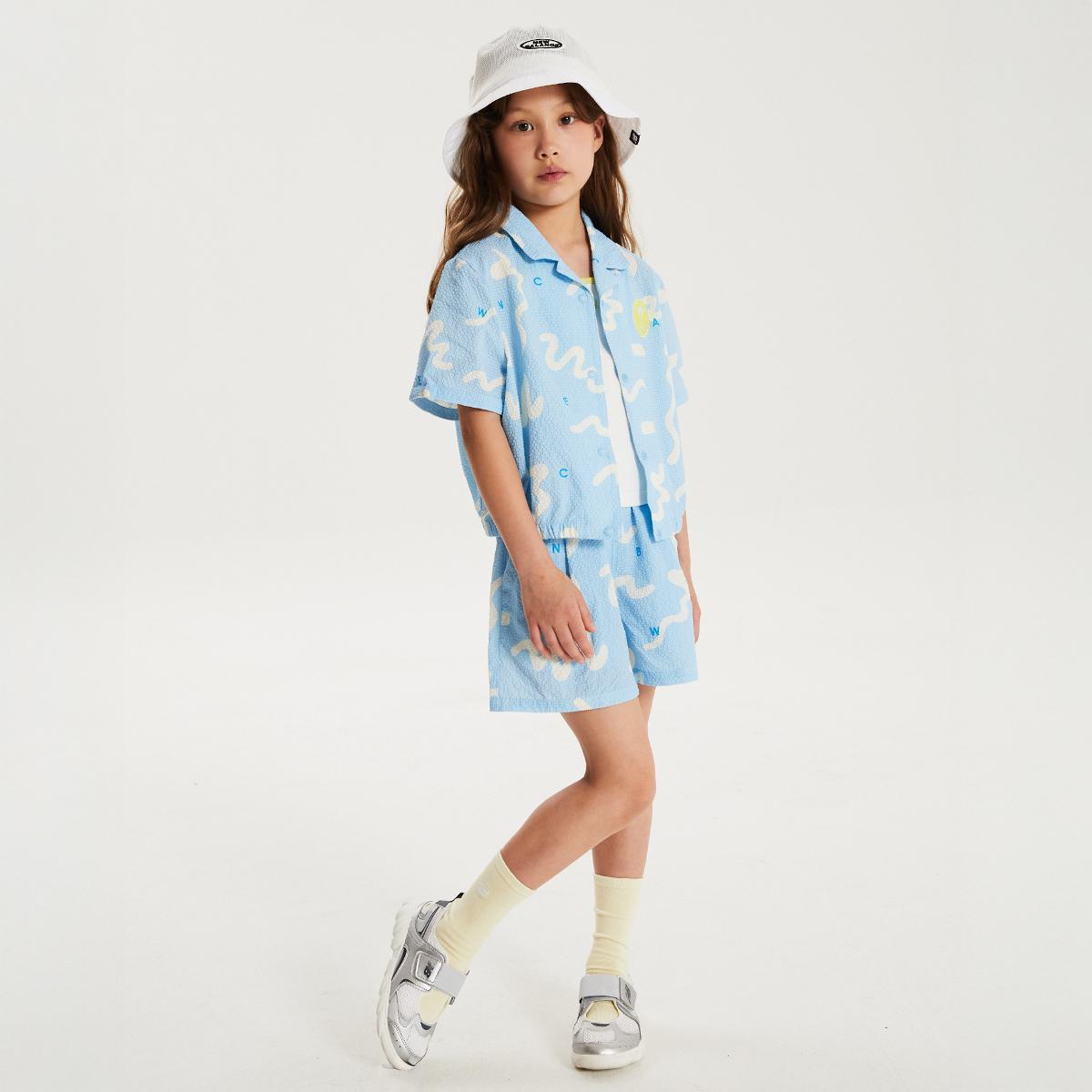 (51)Light Blue