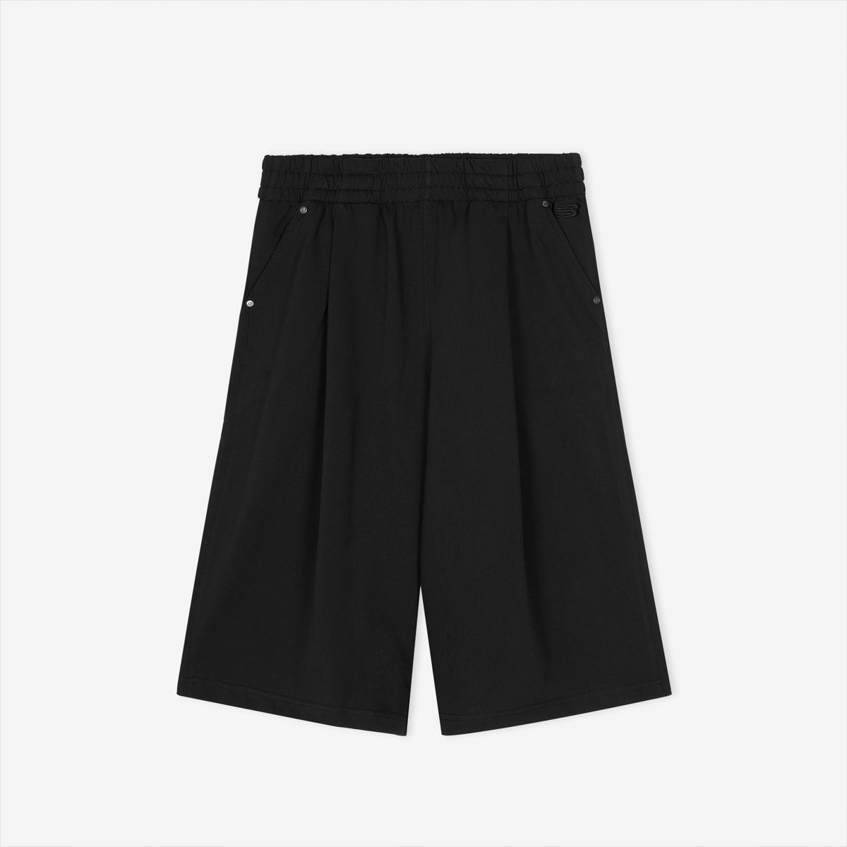 (19)Black