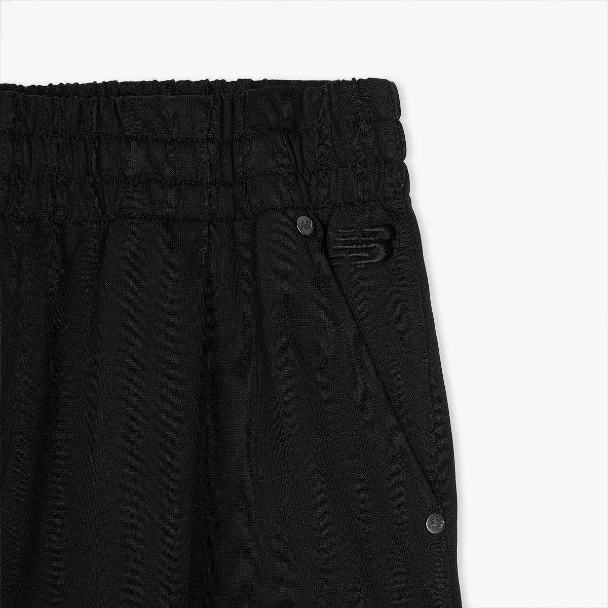 (19)Black