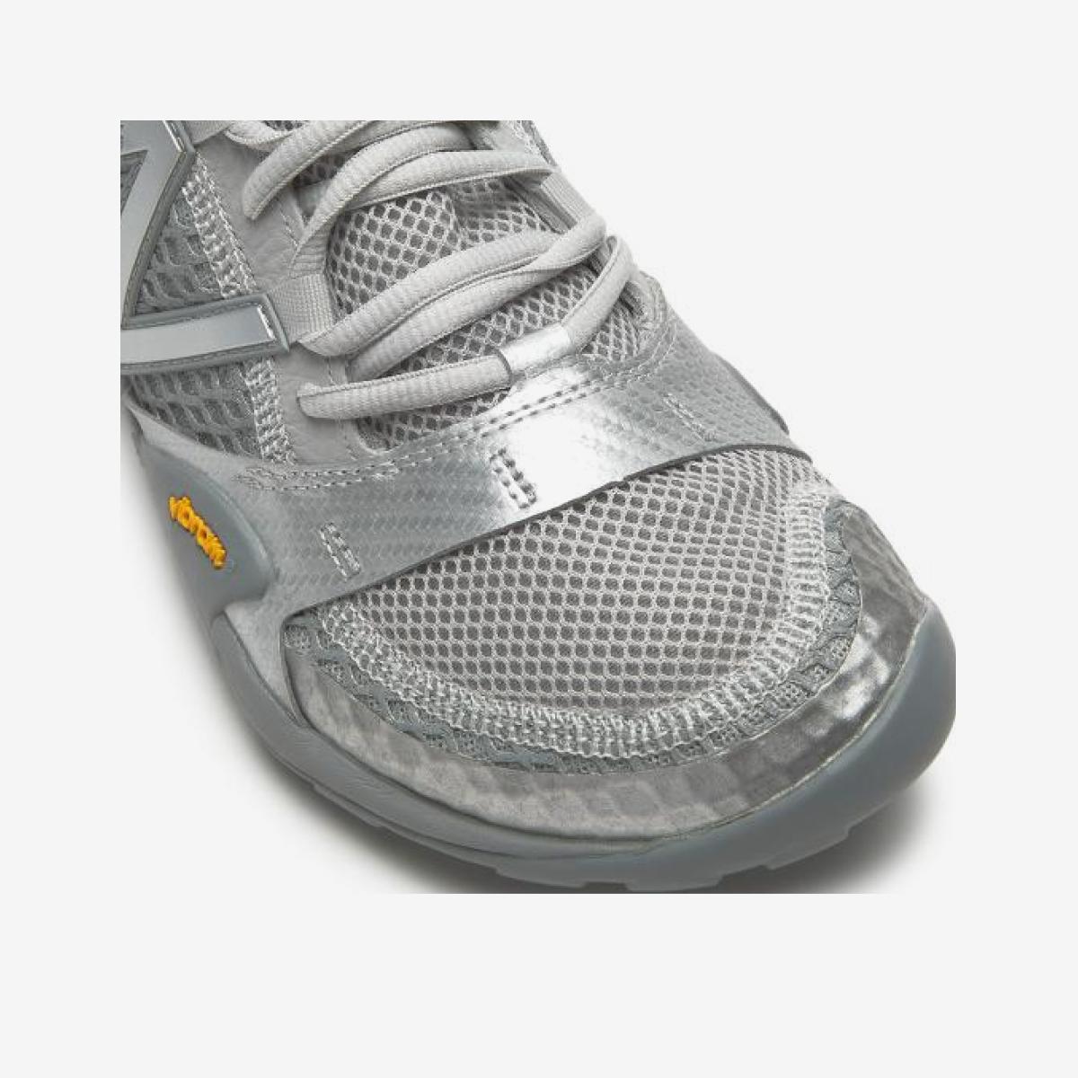 (91)Silver