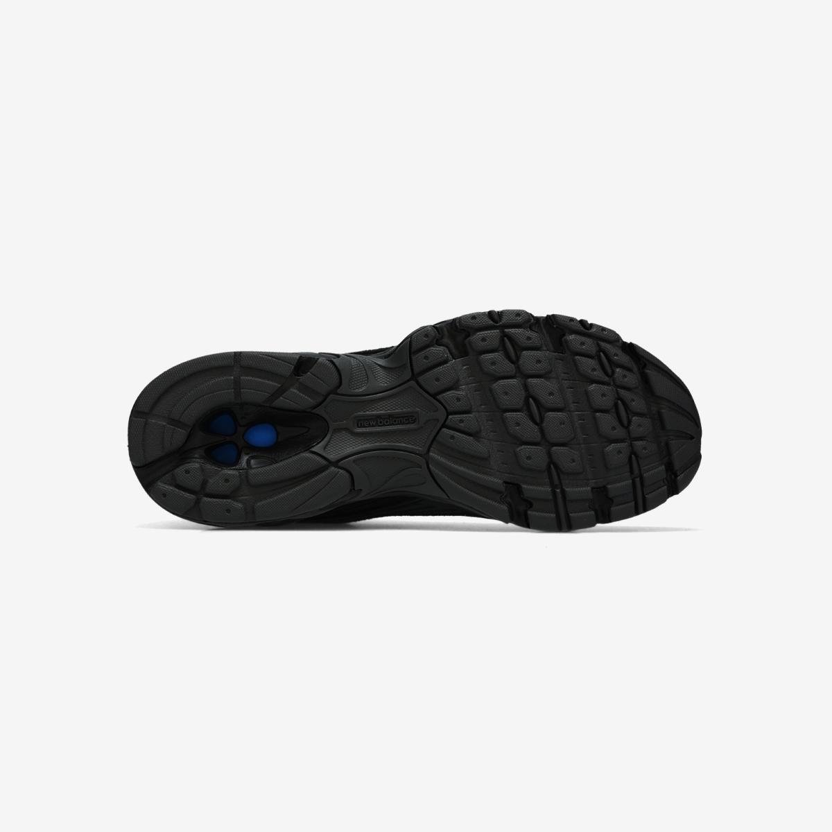 (19)Black
