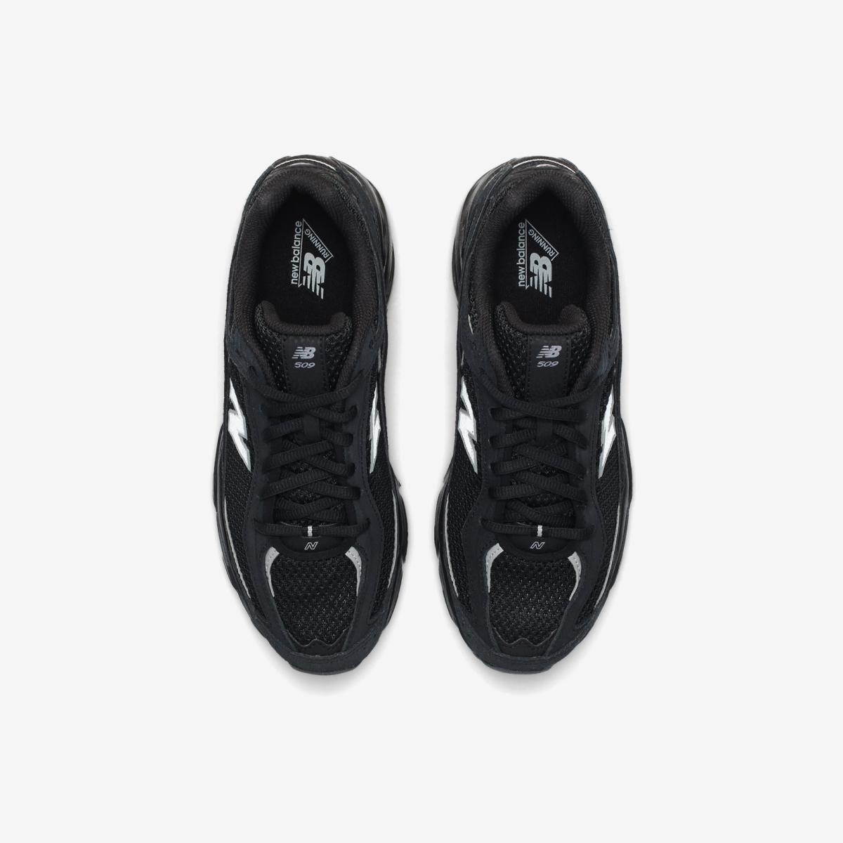 (19)Black