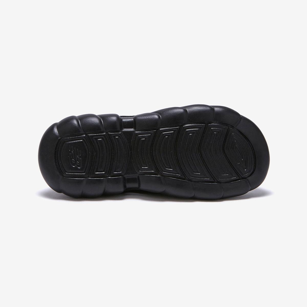 (19)Black