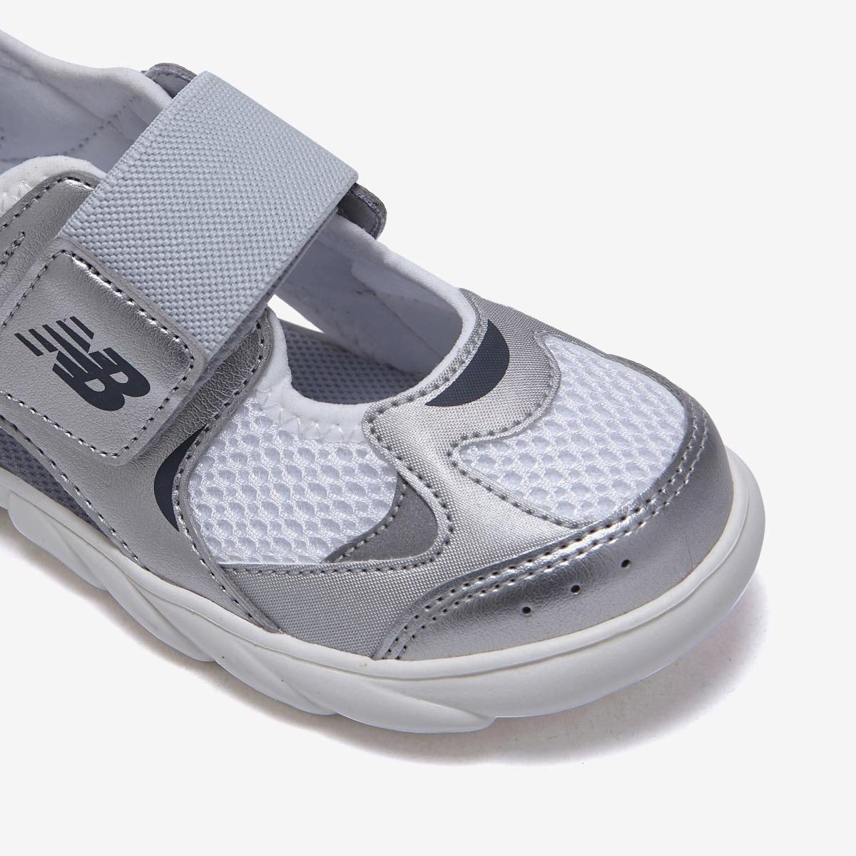 (91)Silver