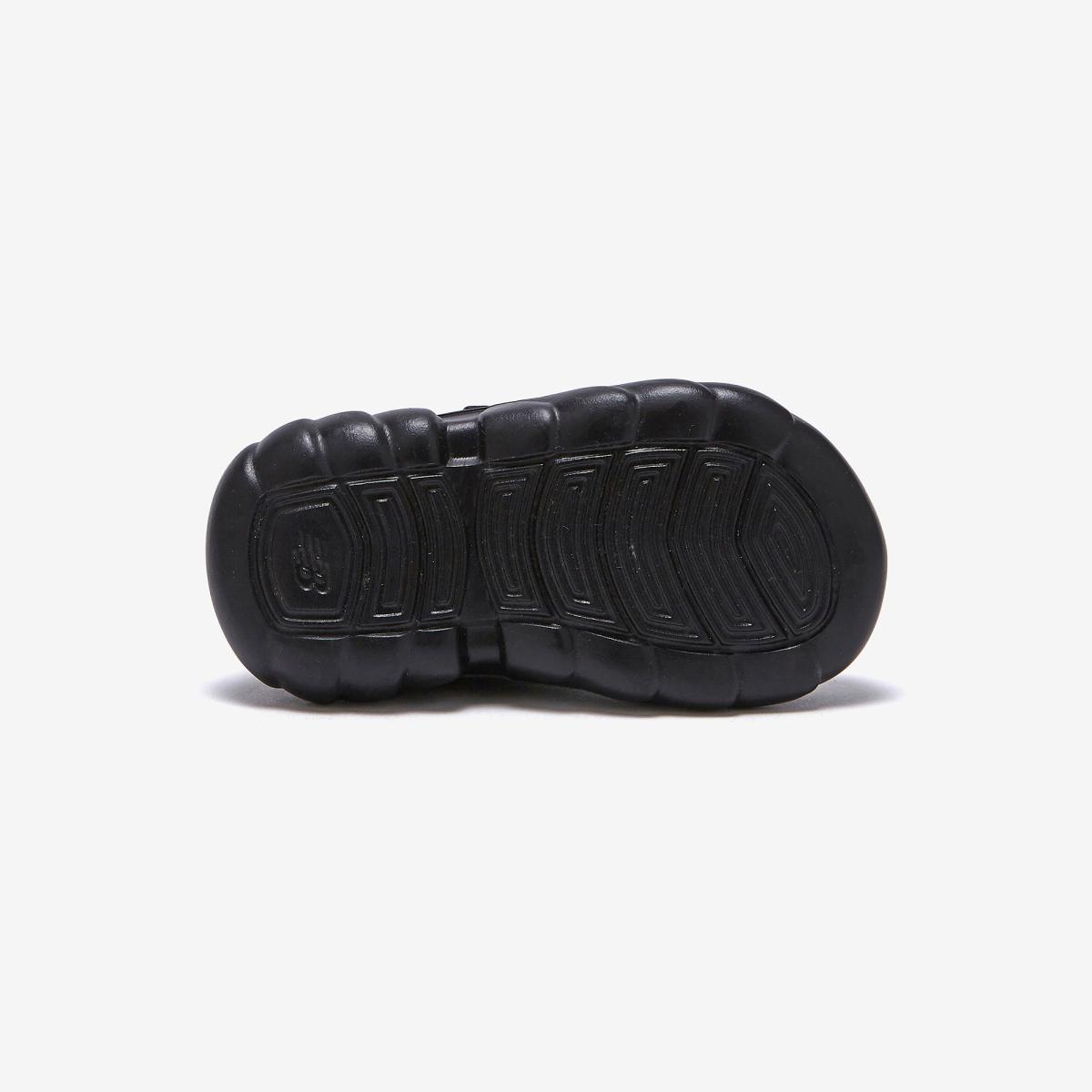 (19)Black