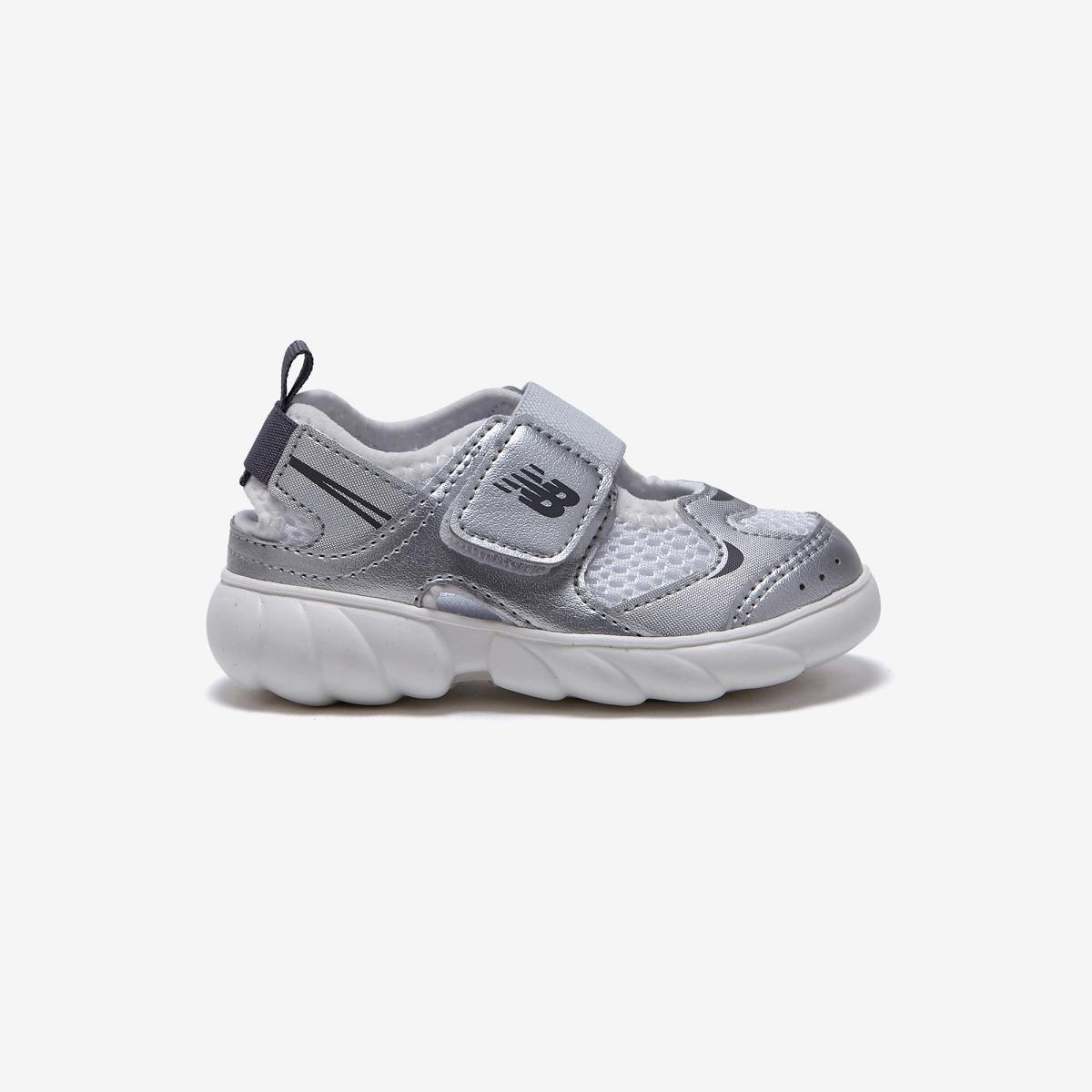 (91)Silver