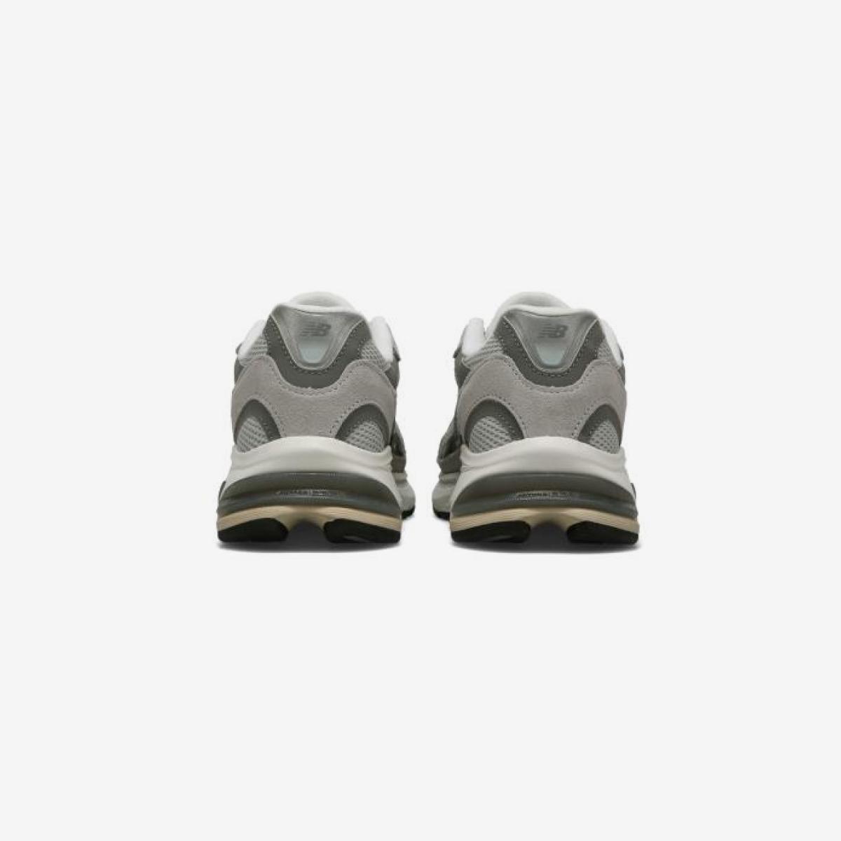 (15)Gray