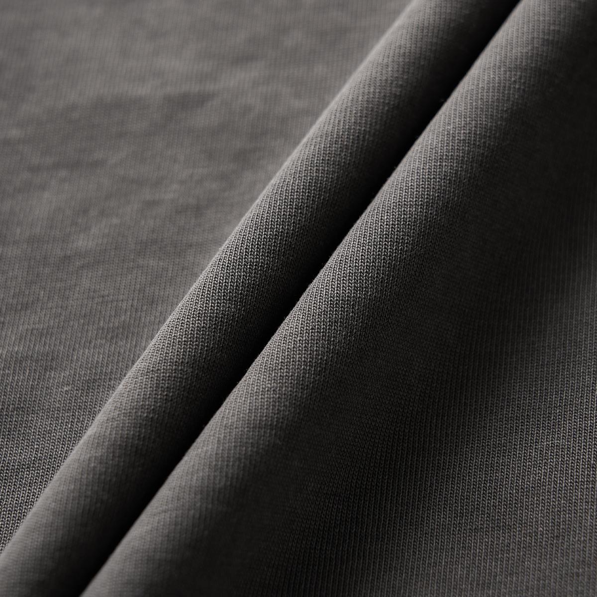 (60)Charcoal