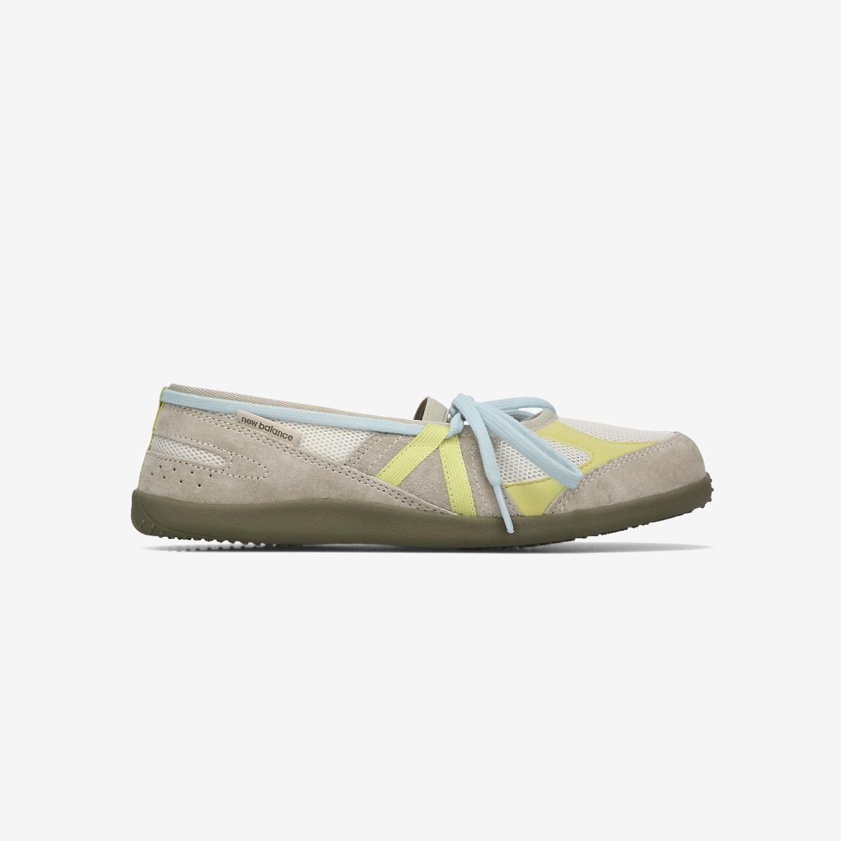 (16)Light Gray