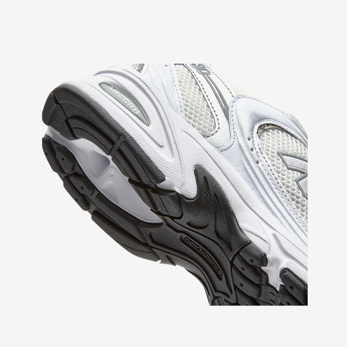 (10)White