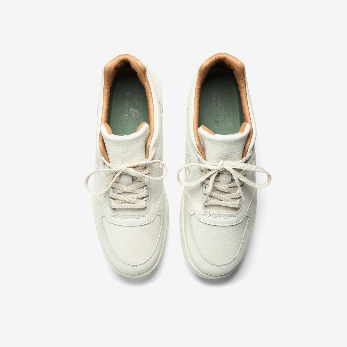 (10)White