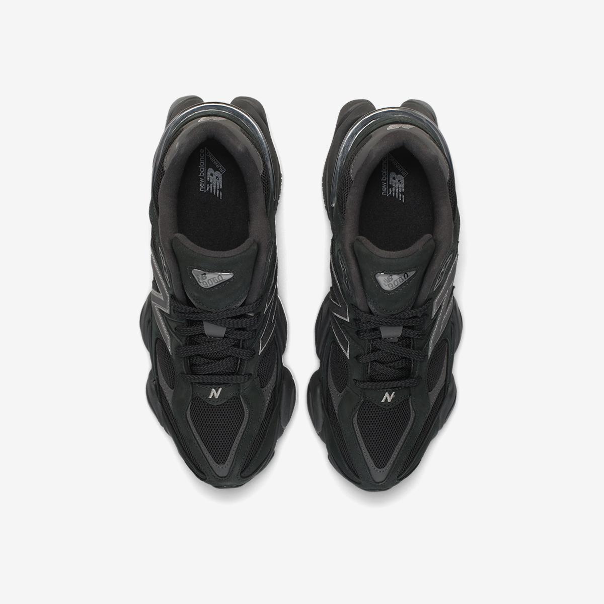 (19)Black