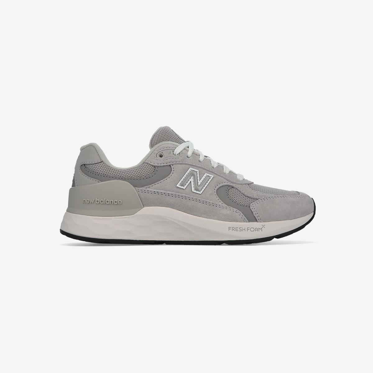 (16)Light Gray