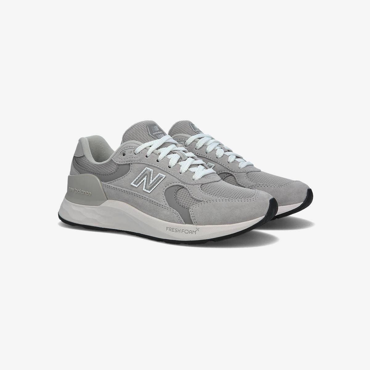 (16)Light Gray