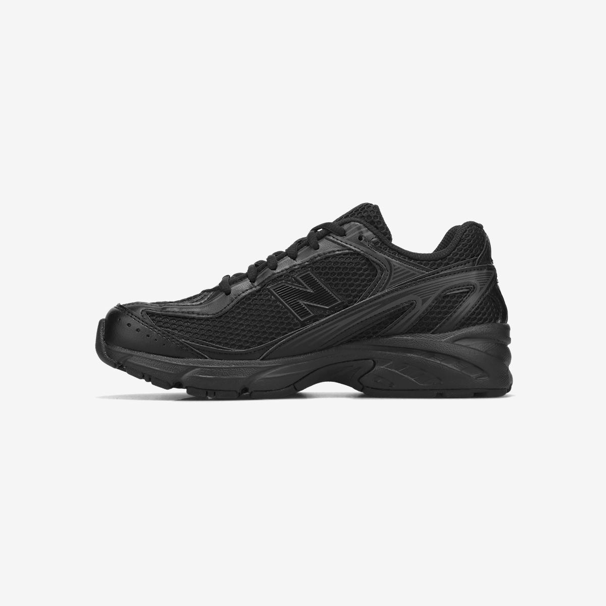 (19)Black
