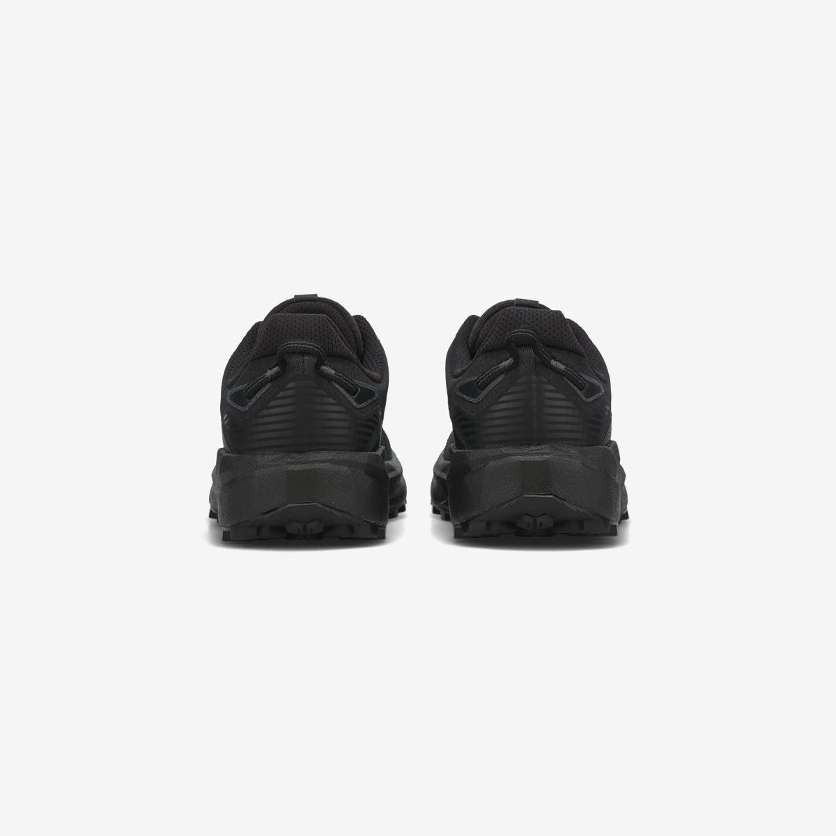 (19)Black