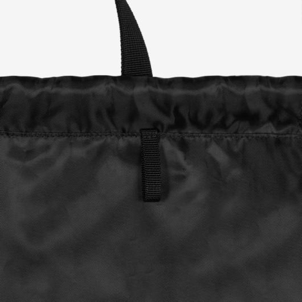 (19)Black