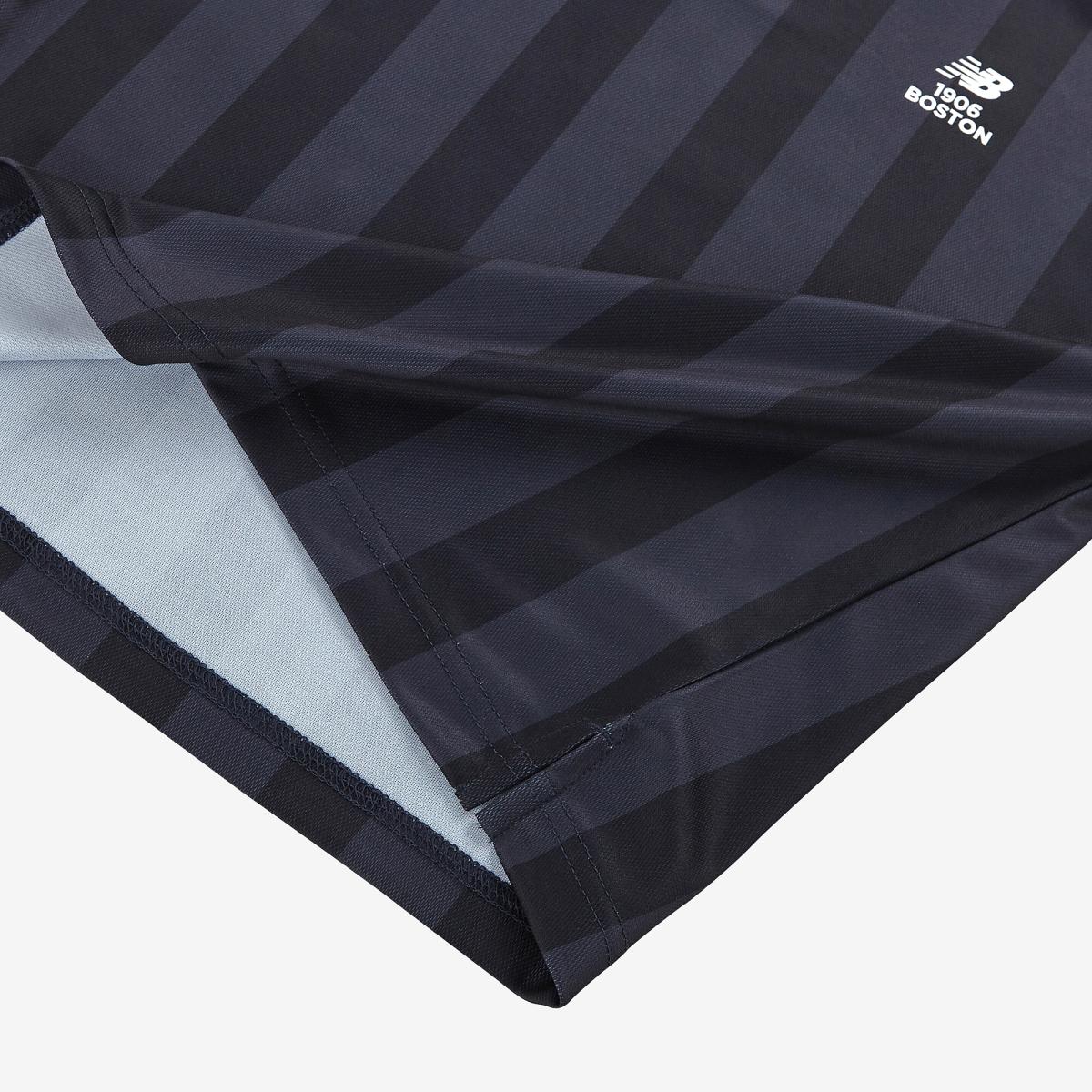 (19)Black