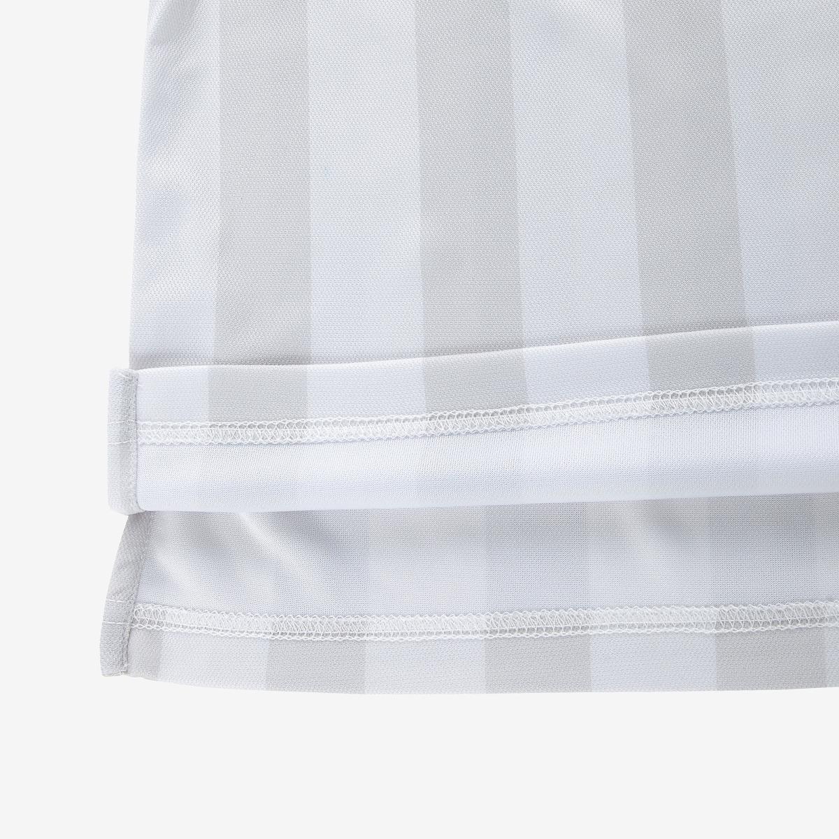 (39)Ivory