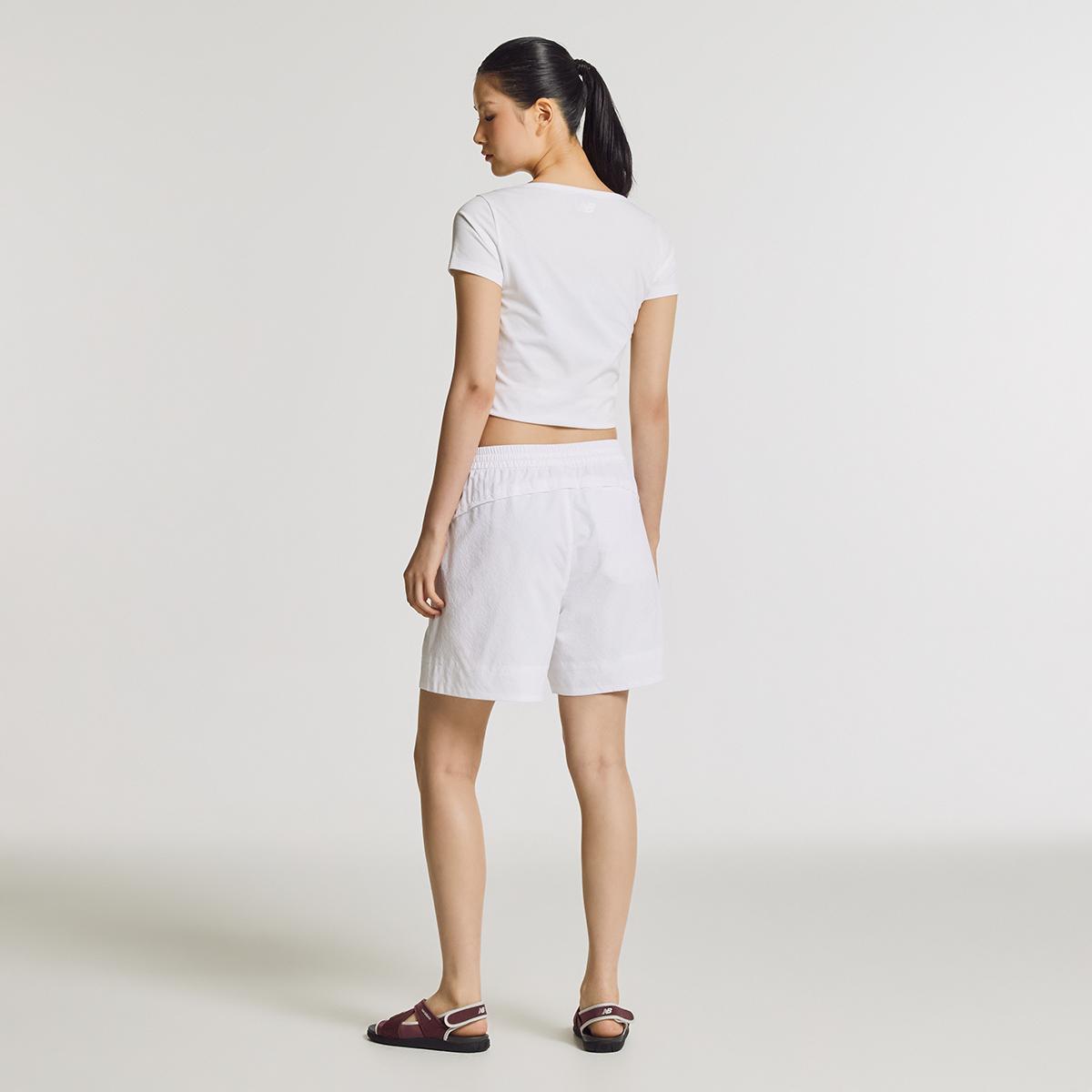 (10)White