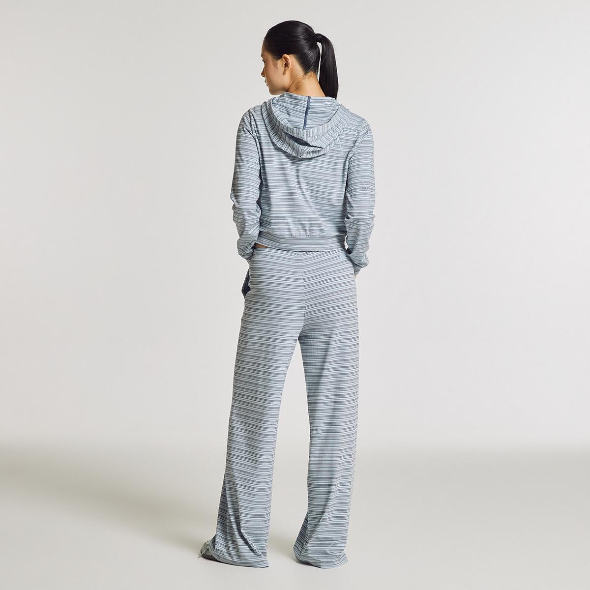 (51)Light Blue