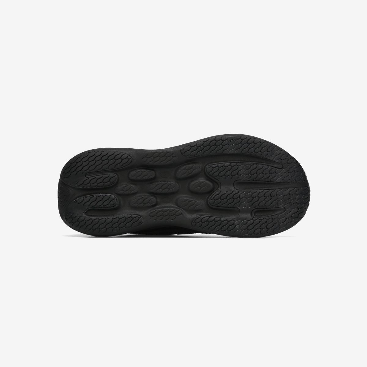 (19)Black