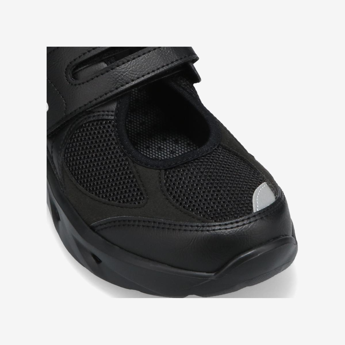 (19)Black