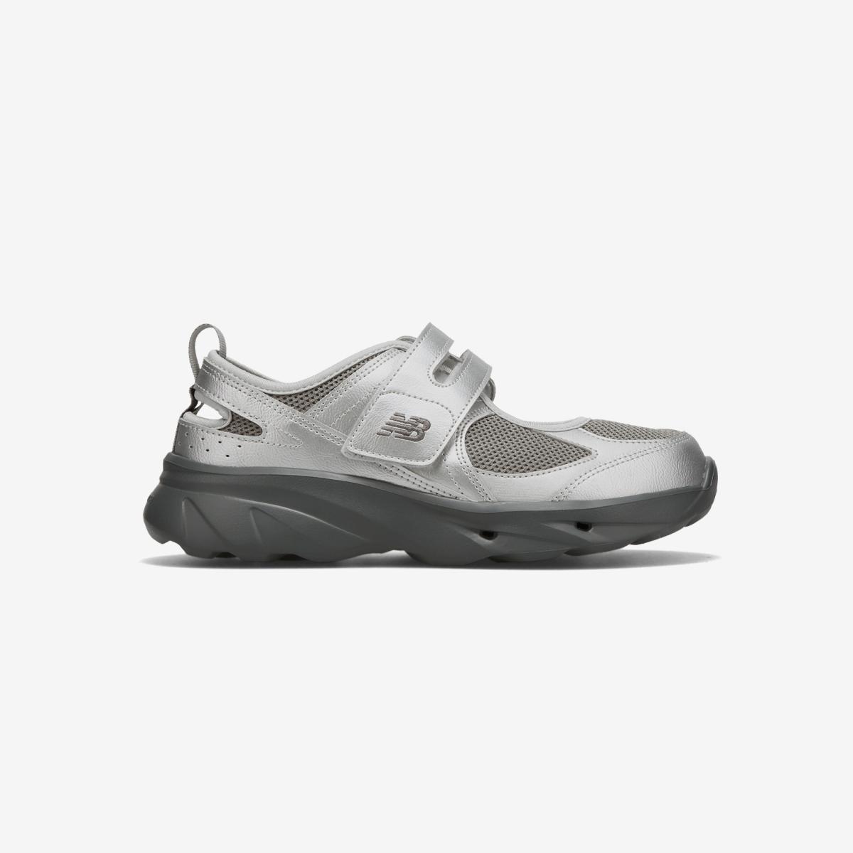 (91)Silver