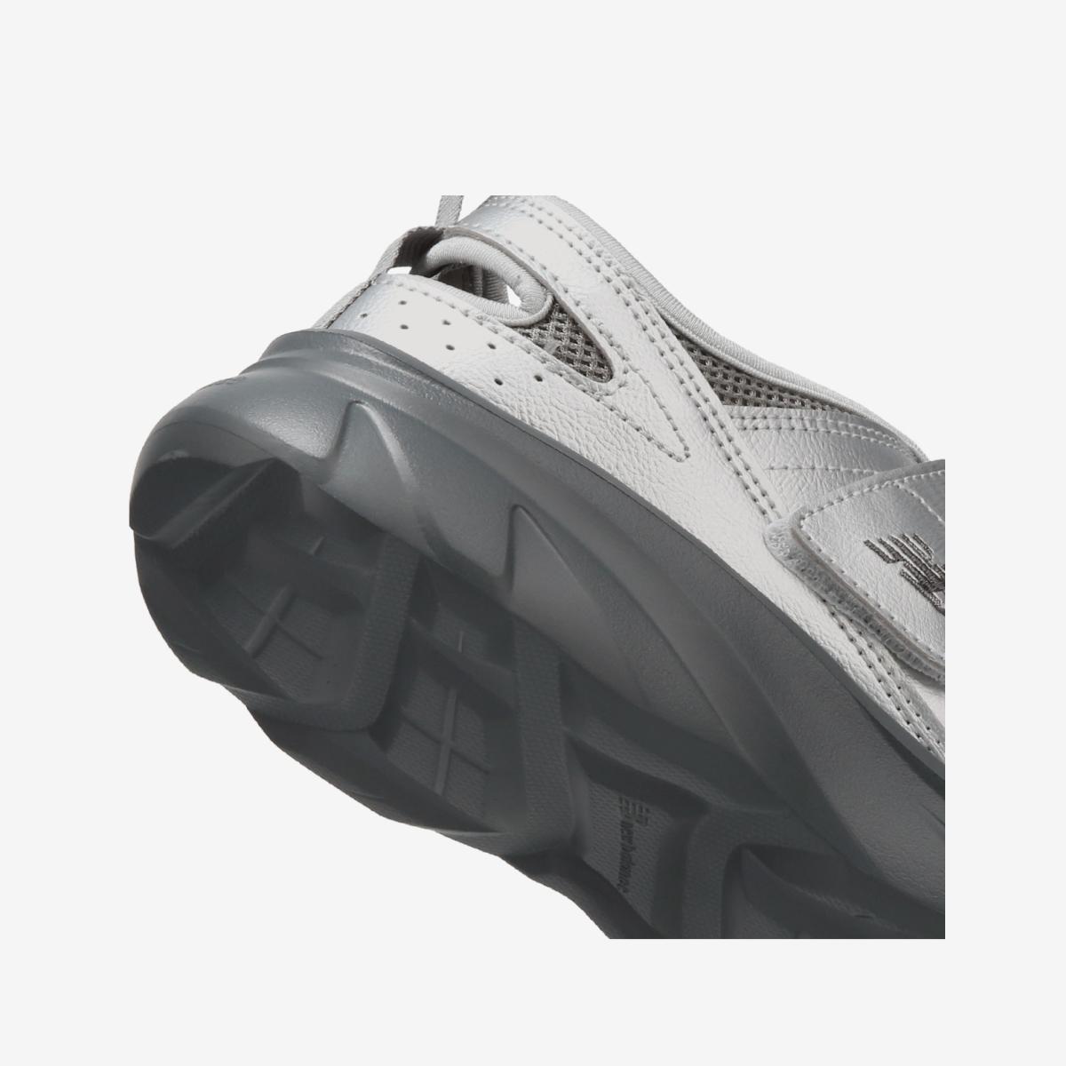 (91)Silver