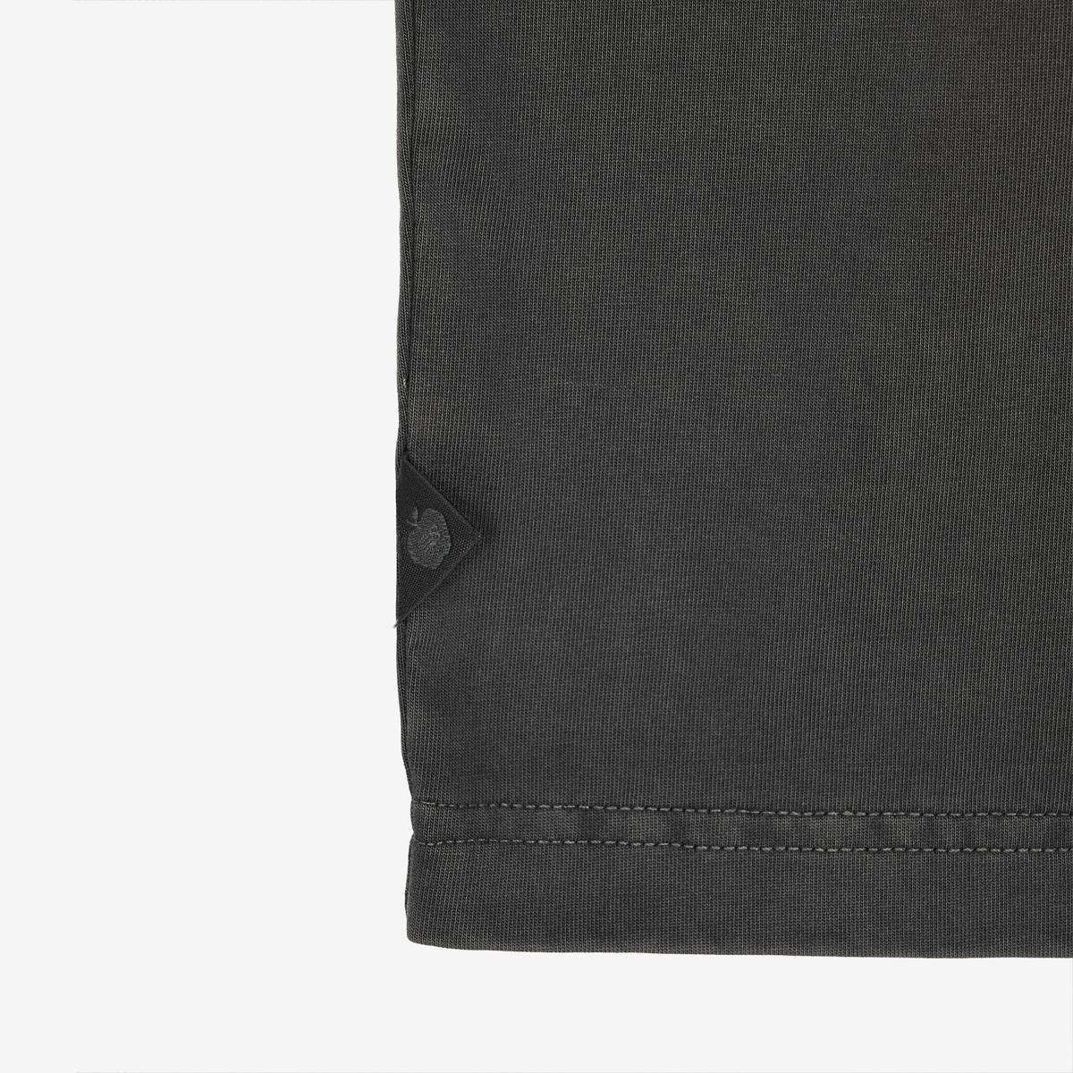 (60)Charcoal