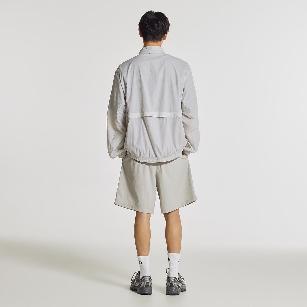 (16)Light Gray
