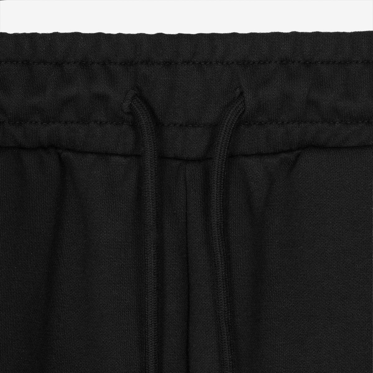 (19)Black