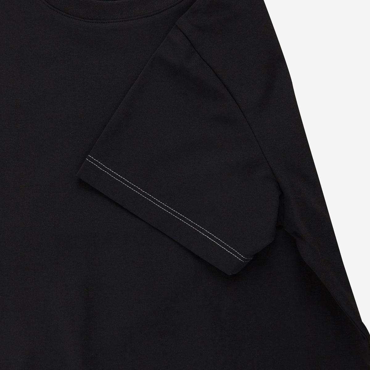 (19)Black